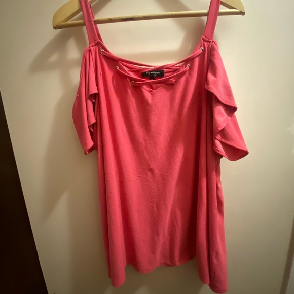 Shirt - Picture 1 of 3